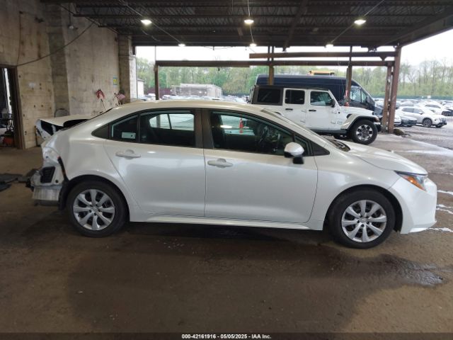 5YFEPMAE4NP287147 Toyota COROLLA LE