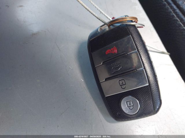5XYKWDA75FG606813 KIA Sorento Sx V6