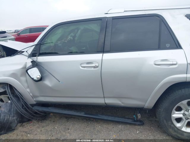 JTEBU5JR9F5226391 Toyota 4RUNNER SR5