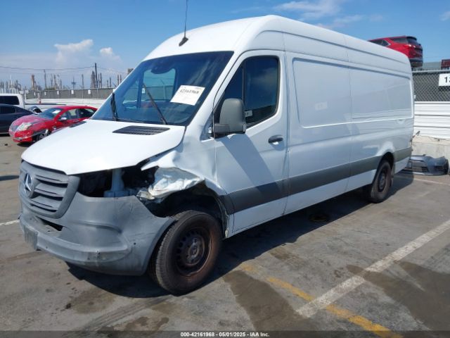 W1Y4DCHY2MT045927 Mercedes-Benz Sprinter 2500 High Roof I4 Diesel