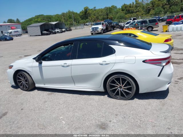 4T1B61HK5JU156057 Toyota CAMRY XSE