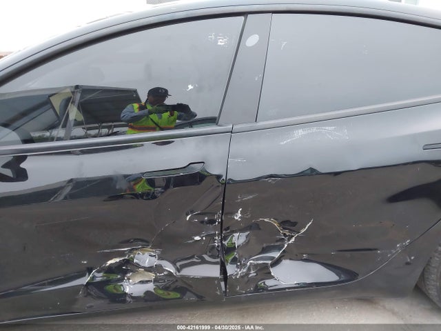 2023 TESLA MODEL 3 5YJ3E1EA2PF502302 Photo 5