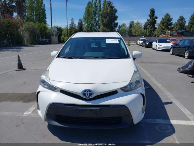 JTDZN3EU5GJ051939 Toyota Prius V Three