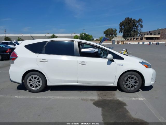 JTDZN3EU5GJ051939 Toyota Prius V Three