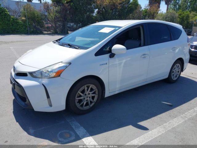 JTDZN3EU5GJ051939 Toyota Prius V Three