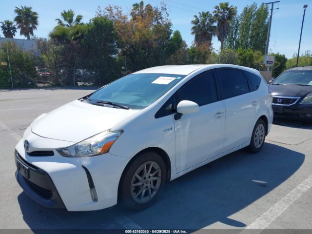 JTDZN3EU5GJ051939 Toyota Prius V Three