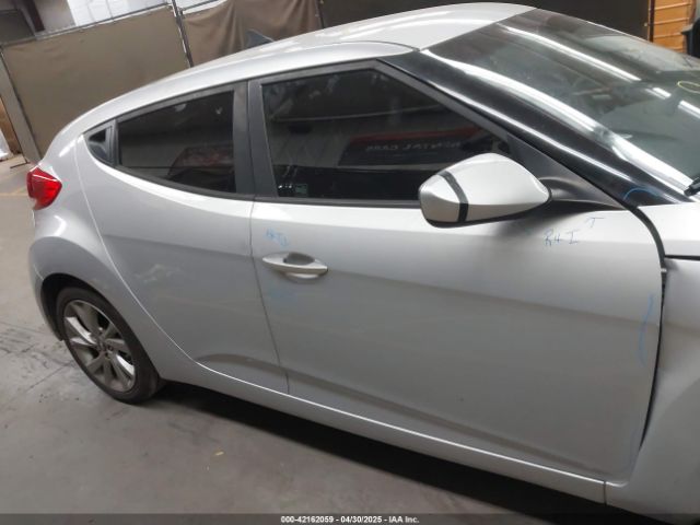 KMHTC6AD8GU299664 Hyundai Veloster