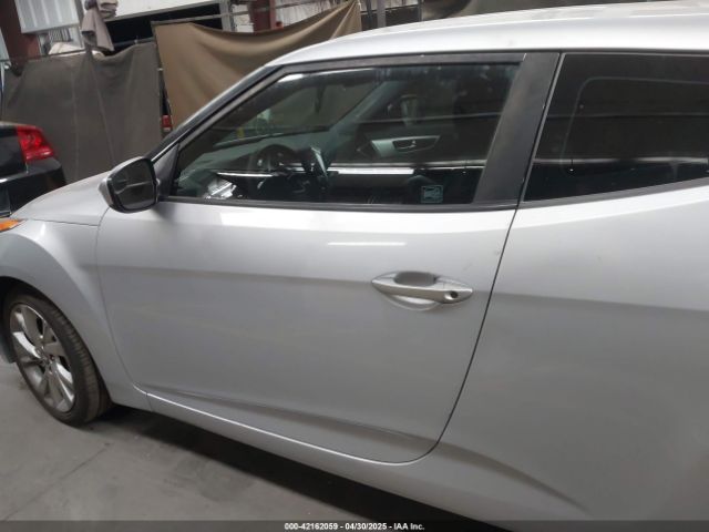 KMHTC6AD8GU299664 Hyundai Veloster