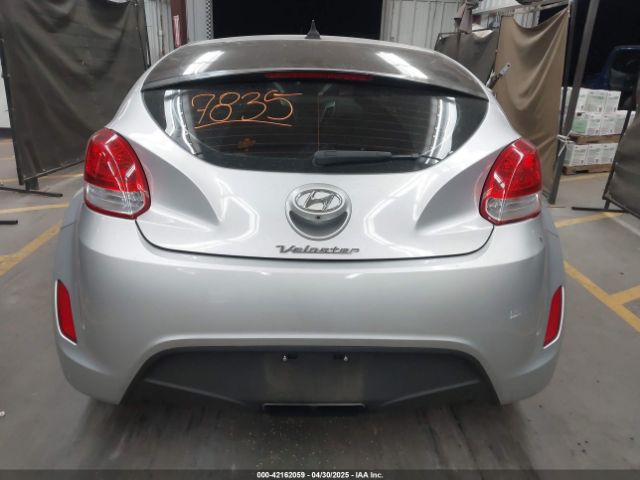 KMHTC6AD8GU299664 Hyundai Veloster
