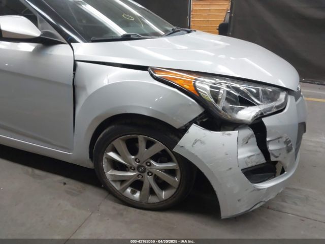 KMHTC6AD8GU299664 Hyundai Veloster