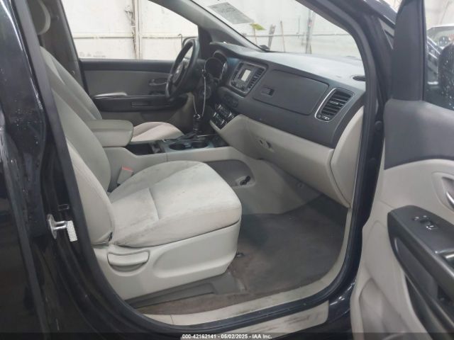 KNDMA5C12G6168729 KIA Sedona L
