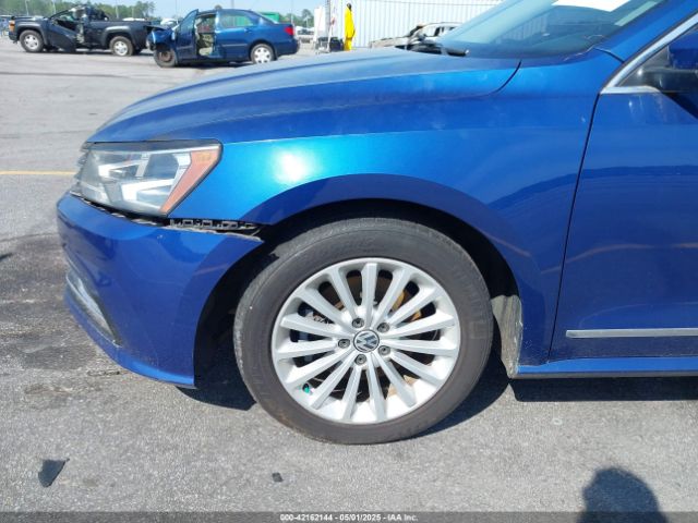 1VWBT7A38GC008788 Volkswagen Passat 1.8t Se