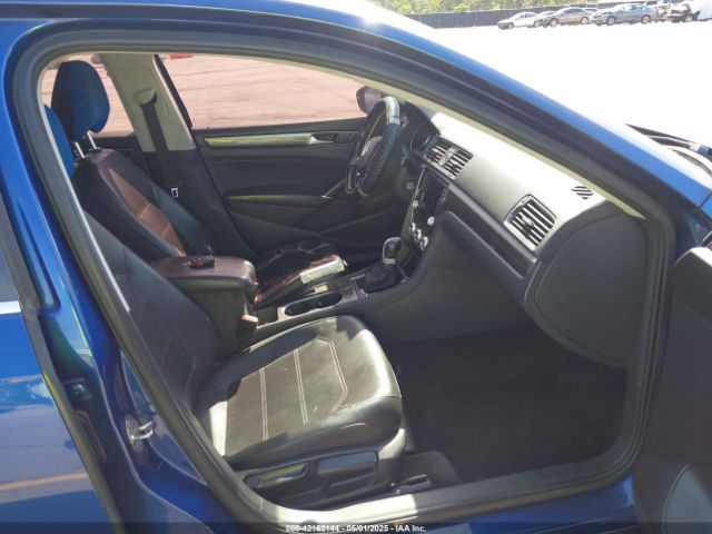 1VWBT7A38GC008788 Volkswagen Passat 1.8t Se