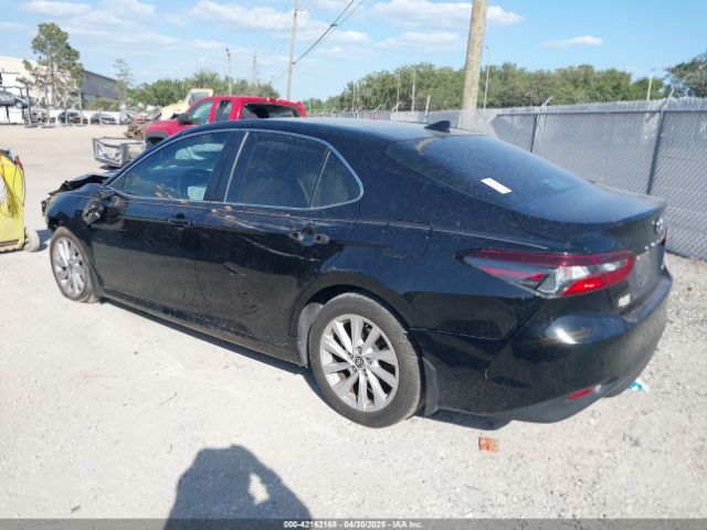 4T1C11AKXMU408676 Toyota CAMRY LE