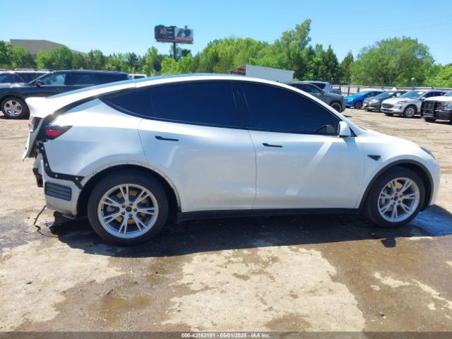 5YJYGDEE0LF035248 Tesla Model Y Long Range Dual Motor All-wheel Drive