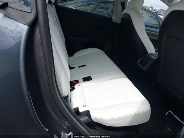2023 TESLA MODEL Y 7SAYGDEE1PA166355 Photo 7