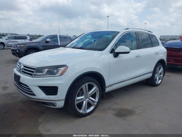 2016 VOLKSWAGEN TOUAREG WVGEF9BP1GD012885 Photo 1