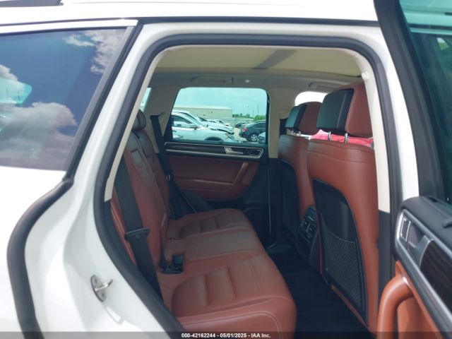 2016 VOLKSWAGEN TOUAREG WVGEF9BP1GD012885 Photo 7