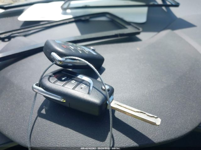 5YFEPMAE7NP279625 Toyota COROLLA LE