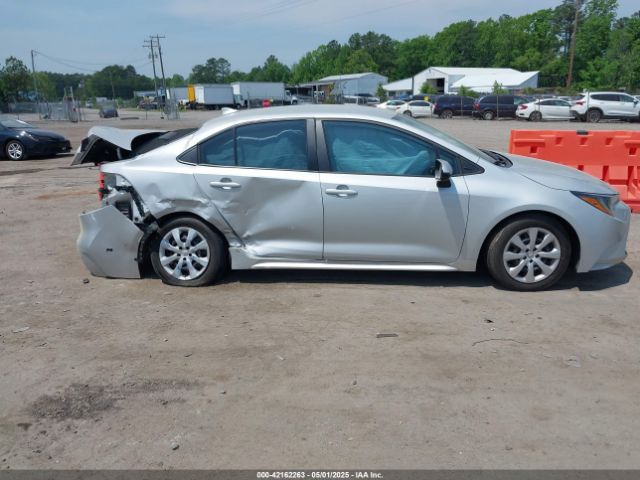 5YFEPMAE7NP279625 Toyota COROLLA LE