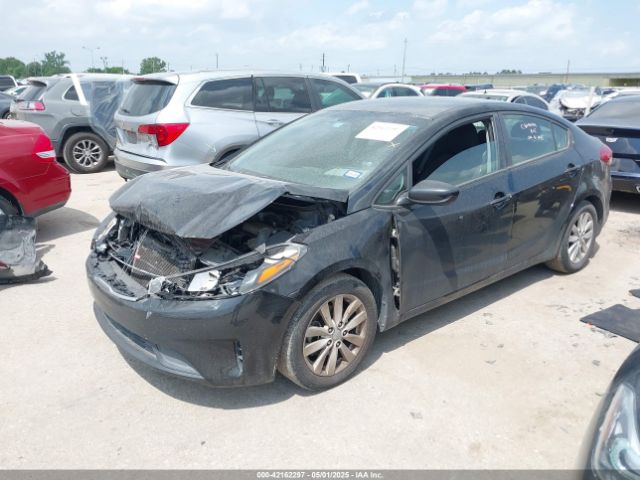 3KPFK4A7XHE052245 KIA FORTE LX