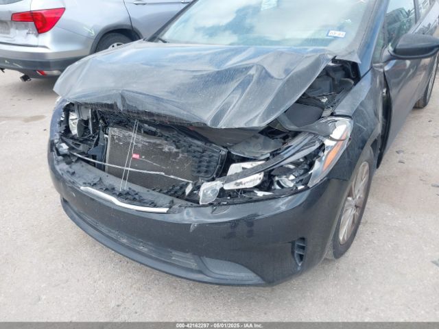 3KPFK4A7XHE052245 KIA FORTE LX