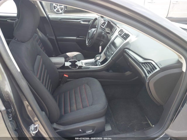 3FA6P0H7XGR237912 Ford FUSION SE