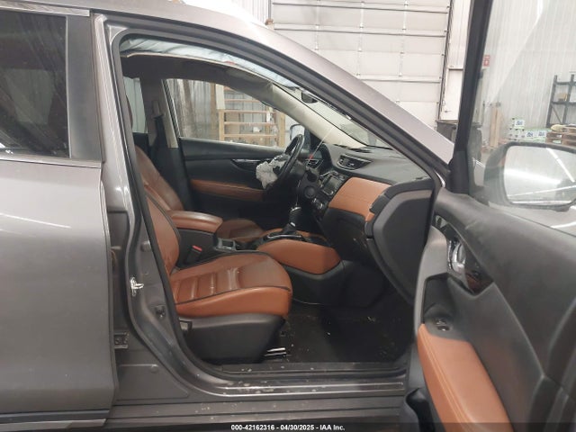 JN8AT2MV6JW343041 Nissan Rogue Sl