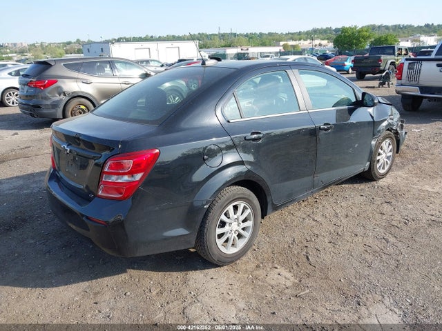 1G1JD5SG2J4117386 Chevrolet Sonic Lt Auto
