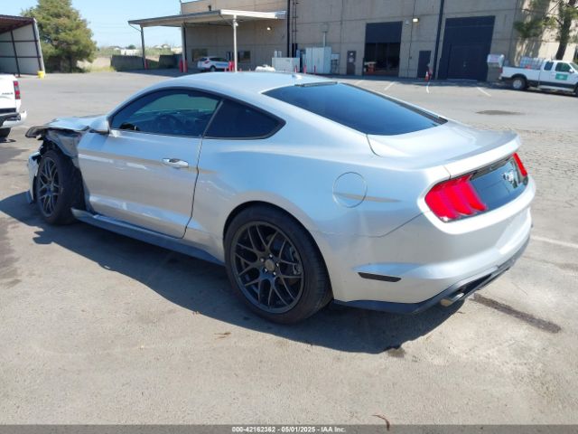 2019 FORD MUSTANG 1FA6P8TH8K5194620 Photo 2