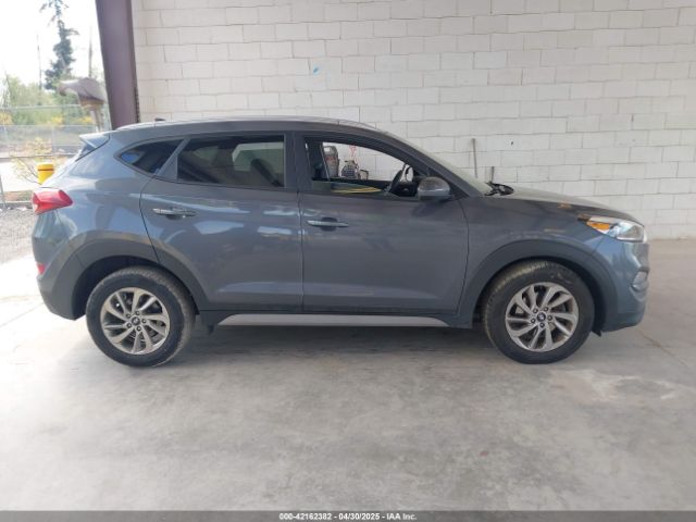 KM8J3CA40JU659247 Hyundai TUCSON SEL