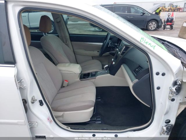 4S3BMCA68E3011299 Subaru Legacy 2.5i