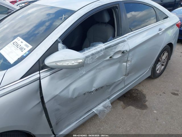 5NPEB4AC3EH858105 Hyundai SONATA GLS
