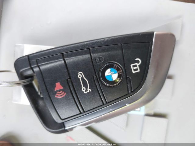2017 BMW X1 WBXHT3C33H5F76171 Photo 10