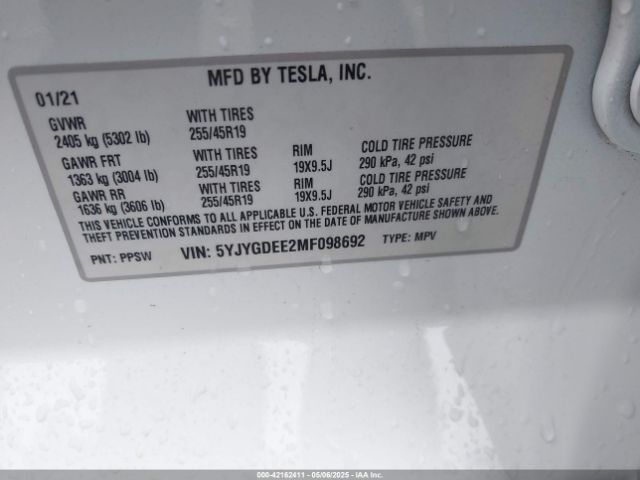 2021 TESLA MODEL Y 5YJYGDEE2MF098692 Photo 8