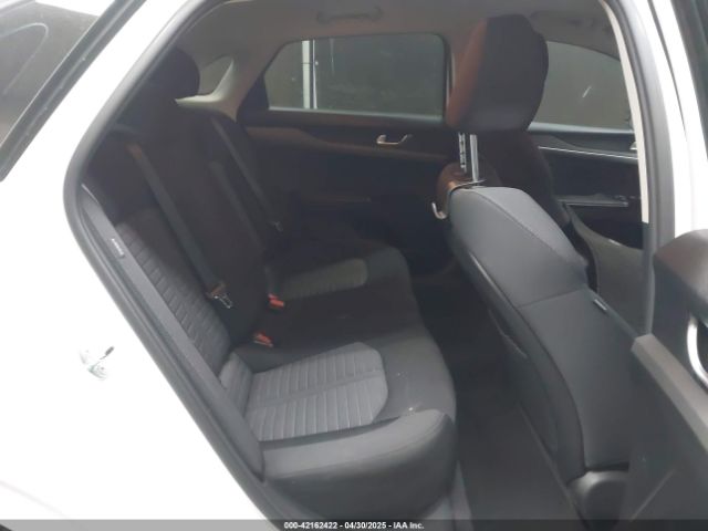 KNAG24J72S5284973 KIA K5 LXS