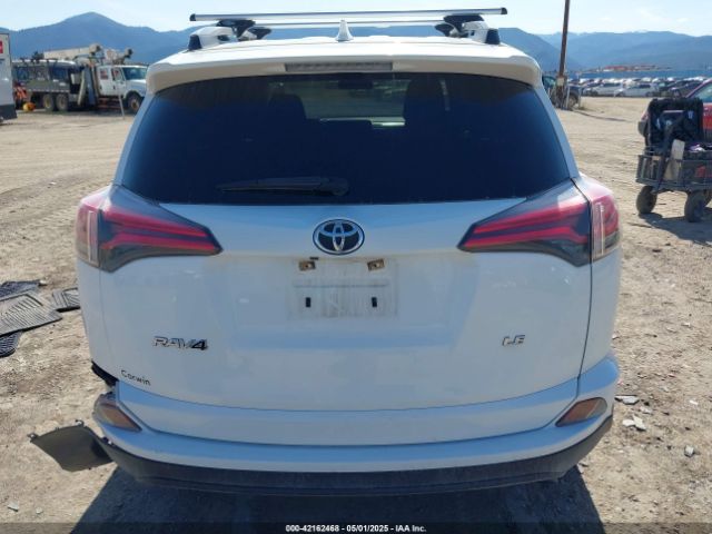 JTMZFREV8HJ702927 Toyota RAV4 LE