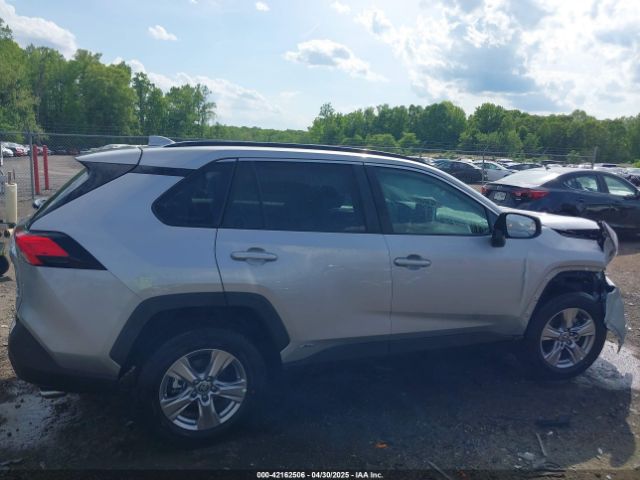 2T3RWRFV7SW268703 Toyota Rav4 Hybrid Xle