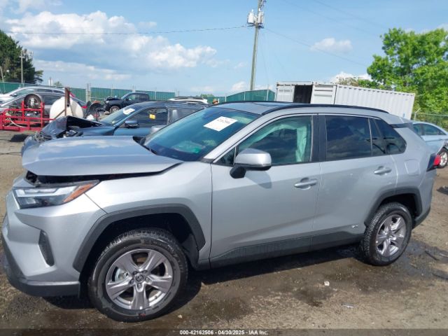 2T3RWRFV7SW268703 Toyota Rav4 Hybrid Xle