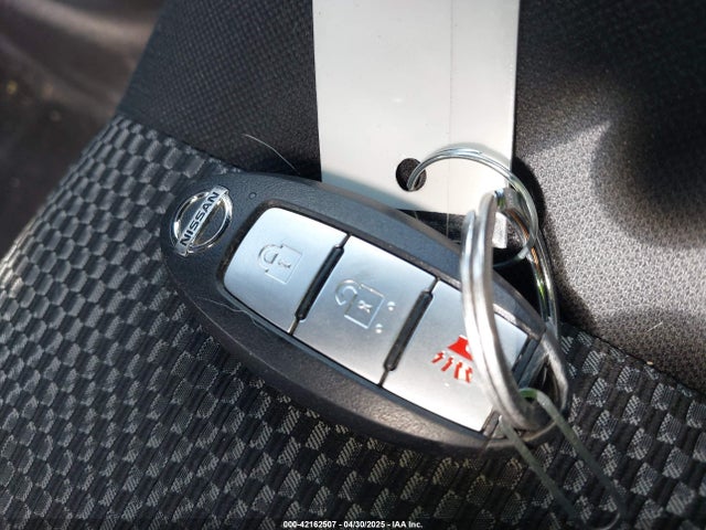 JN1BJ1CP3KW232888 Nissan Rogue Sport Sv