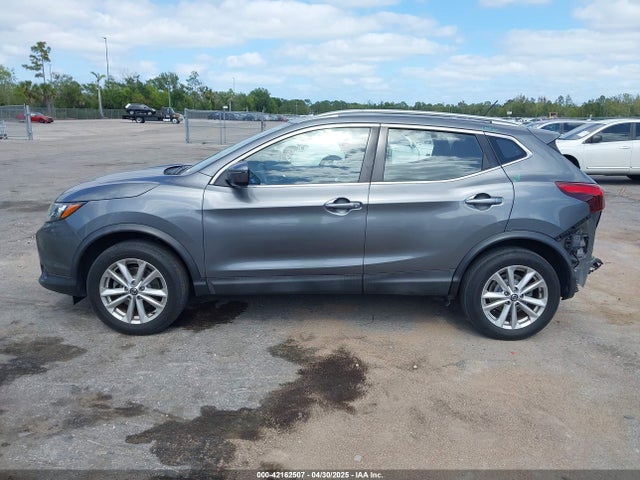 JN1BJ1CP3KW232888 Nissan Rogue Sport Sv