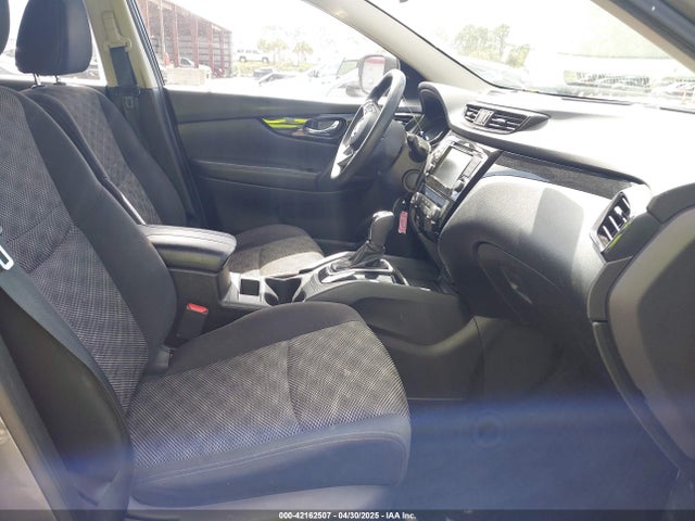 JN1BJ1CP3KW232888 Nissan Rogue Sport Sv