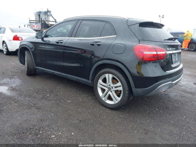 2020 MERCEDES-BENZ GLA WDCTG4GB9LJ688905 Photo 2