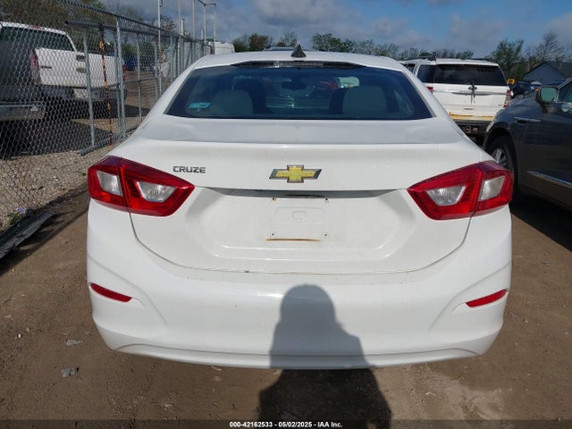 1G1BC5SM6J7134204 Chevrolet Cruze Ls Auto