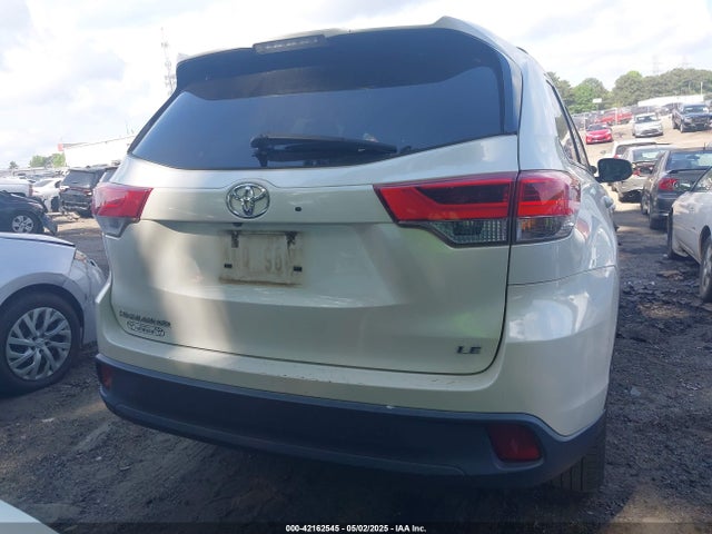 5TDZZRFH1HS227592 Toyota Highlander Le Plus
