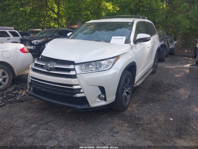5TDZZRFH1HS227592 Toyota Highlander Le Plus