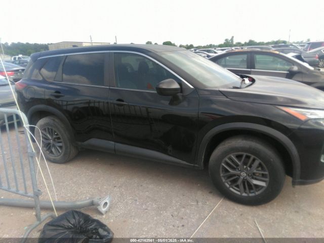 JN8AT3AA7MW004607 Nissan Rogue S Fwd