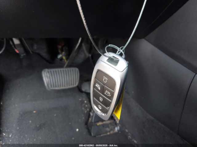 KM8JF3AE1NU106371 Hyundai Tucson Xrt