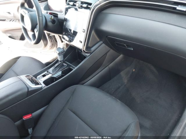 KM8JF3AE1NU106371 Hyundai Tucson Xrt