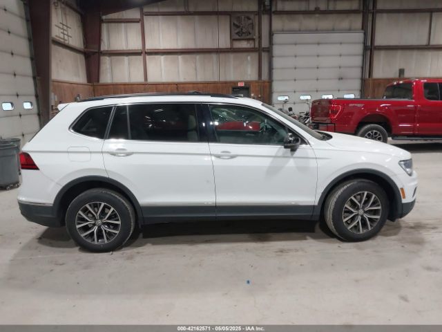 3VV2B7AX2JM194215 Volkswagen Tiguan 2.0t Se/2.0t Sel